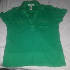 Chaus Women's Green Short Sleeved V-Neck T-Shirt M